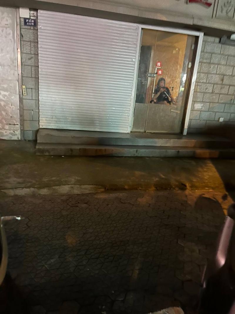 就在芦庄南路路边店，导航香煎记